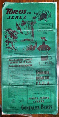 CARTEL DE TOROS EN SEDA VERDE, JEREZ FERIA DE SEPTIEMBRE 1972. XXV FIESTA DE LA VENDIMIA DEL SHERRY.