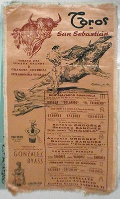 CARTEL DE TOROS EN SEDA ROSA SOBRE PAPEL. TOROS EN SAN SEBASTIAN VERANO 1958.