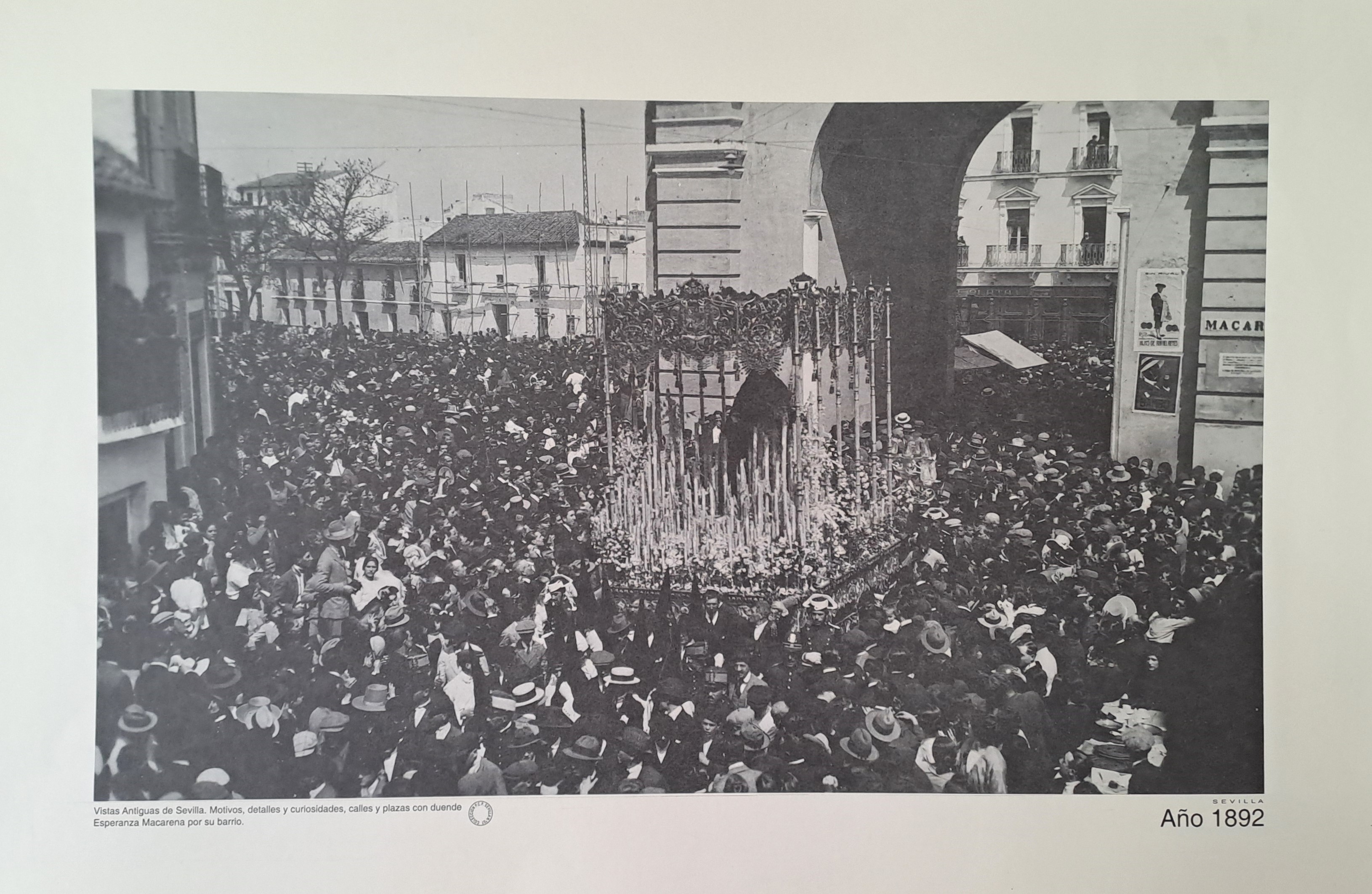 REPRODUCION LAMINA VISTAS ANTIGUAS DE SEVILLA ESPERANZA MACARENA POR SU BARRIO AÑO 1892