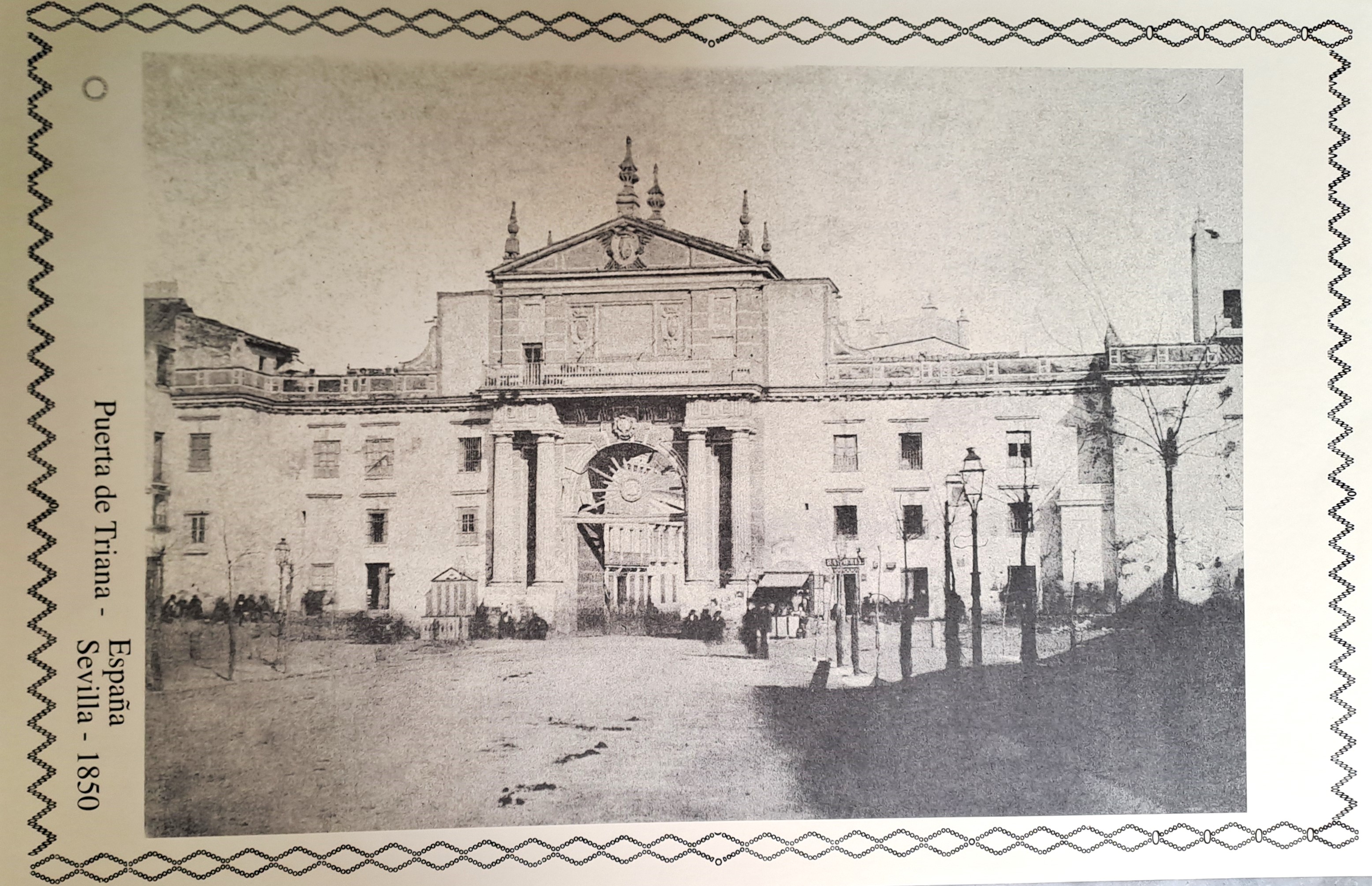 REPRODUCION LAMINA VISTAS ANTIGUAS DE SEVILLA PUERTA DE TRIANA AÑO 1850