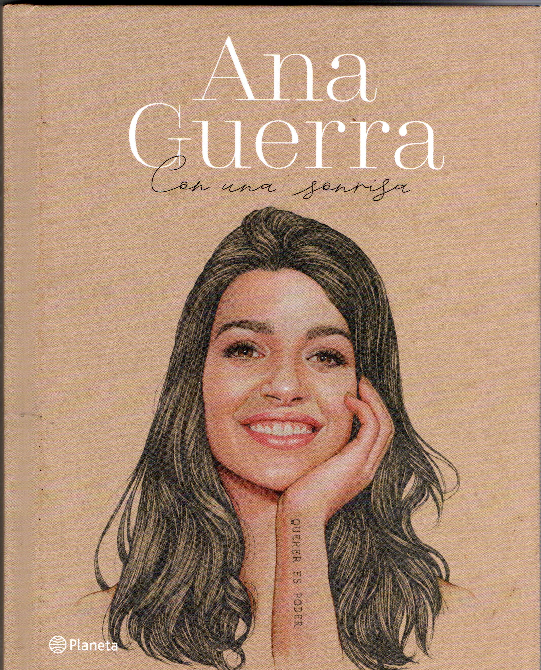 ANA GUERRA CON UNA SONRISA