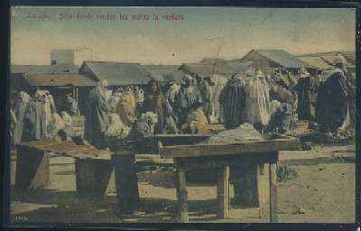 POSTAL DE MARRUECOS LARACHE Nº 55 SITIO DONDE VENDEN LOS MOROS LA VERDURA