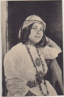 POSTAL DE AFRICA. ARGELIA. SCENES ET TYPES. LA BELLA FATHMA Nº 482