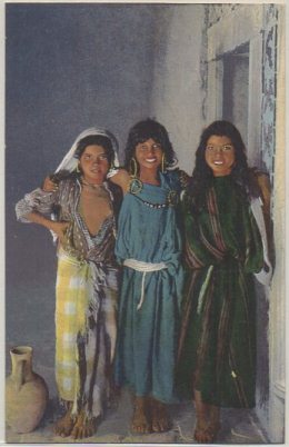 POSTAL DE MARRUECOS. LAS TRES AMIGAS