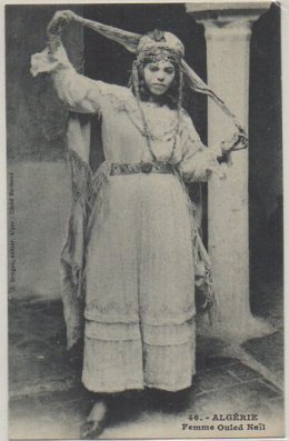 POSTAL DE ARGELIA. FEMME OULED NAIL