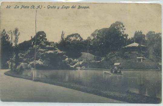 POSTAL DE ARGENTINA. LA PLATA. GRUTA Y LAGO DEL BOSQUE Nº 22