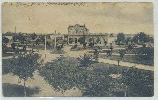 POSTAL DE ARGENTINA. ENSENADA. IGLESIA Y PLAZA LA MERCED Nº 1