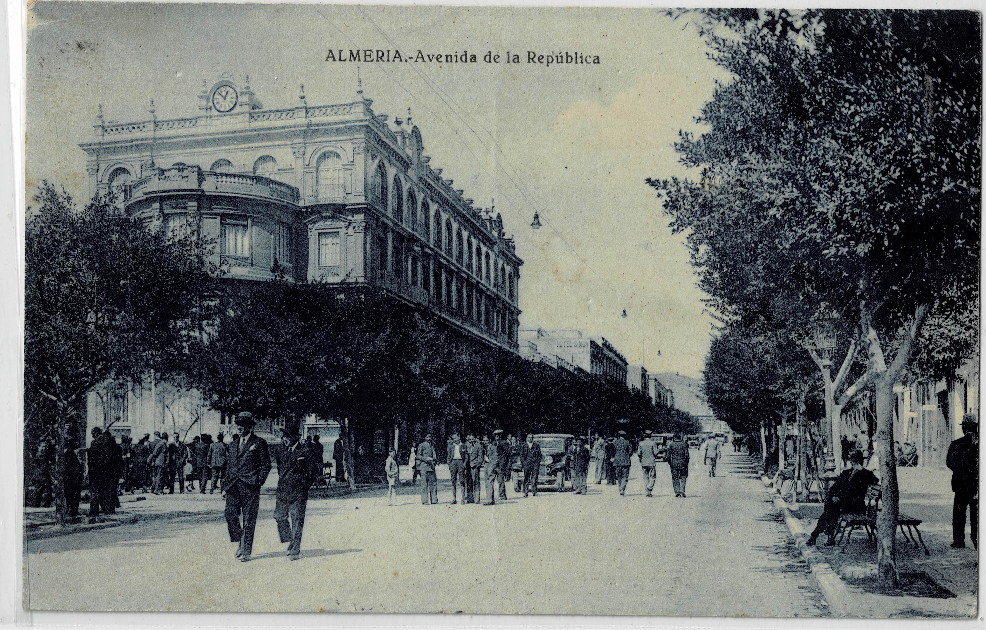 POSTAL ANTIGUA DE ALMERIA. AVENIDA DE LA REPUBLICA