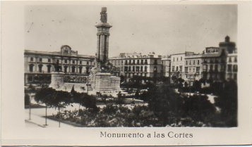 POSTAL DE CADIZ. MONUMENTO A LAS CORTES. FORMATO PEQUEÑO 9,5X5,5 CM.