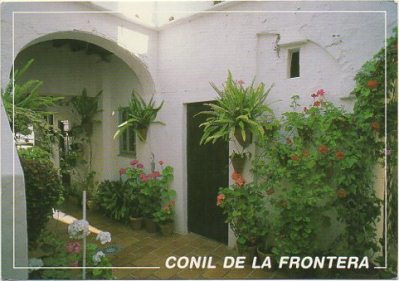 POSTAL DE CONIL DE LA FRONTERA. PATIO TIPICO