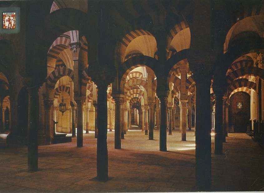 POSTAL DE  CORDOBA. 726- LA MEZQUITA. LABERINTOS DE COLUMNAS