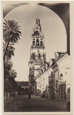 POSTAL ANTIGUA DE CORDOBA. CAMPANARIO Y PATIO DE LOS NARANJOS