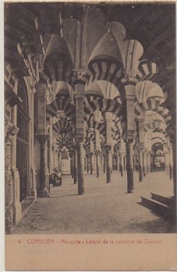 POSTAL ANTIGUA DE CORDOBA. MEZQUITA. LATERAL DE LA COLUMNA DEL CAUTIVO