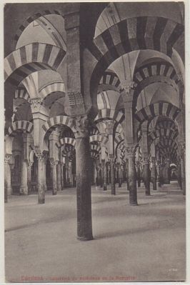 POSTAL ANTIGUA DE CORDOBA. LABERINTO DE COLUMNA EN LA MEZQUITA