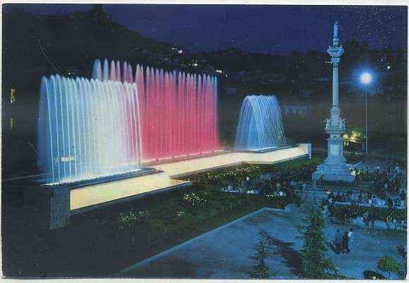 POSTAL DE GRANADA. FUENTE DEL TRIUNFO. Nº 1230