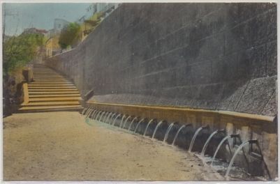POSTAL DE GRANADA. LOJA. FUENTE DE LOS 25 CAÑOS
