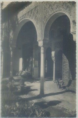POSTAL DE GRANADA. ALHAMBRA. GENERALIFE. INTERIOR DEL PORTICO