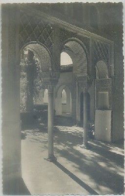 POSTAL DE GRANADA. GENERALIFE. INTERIOR DEL PORTICO