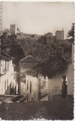 POSTAL DE GRANADA. CALLE TIPICA
