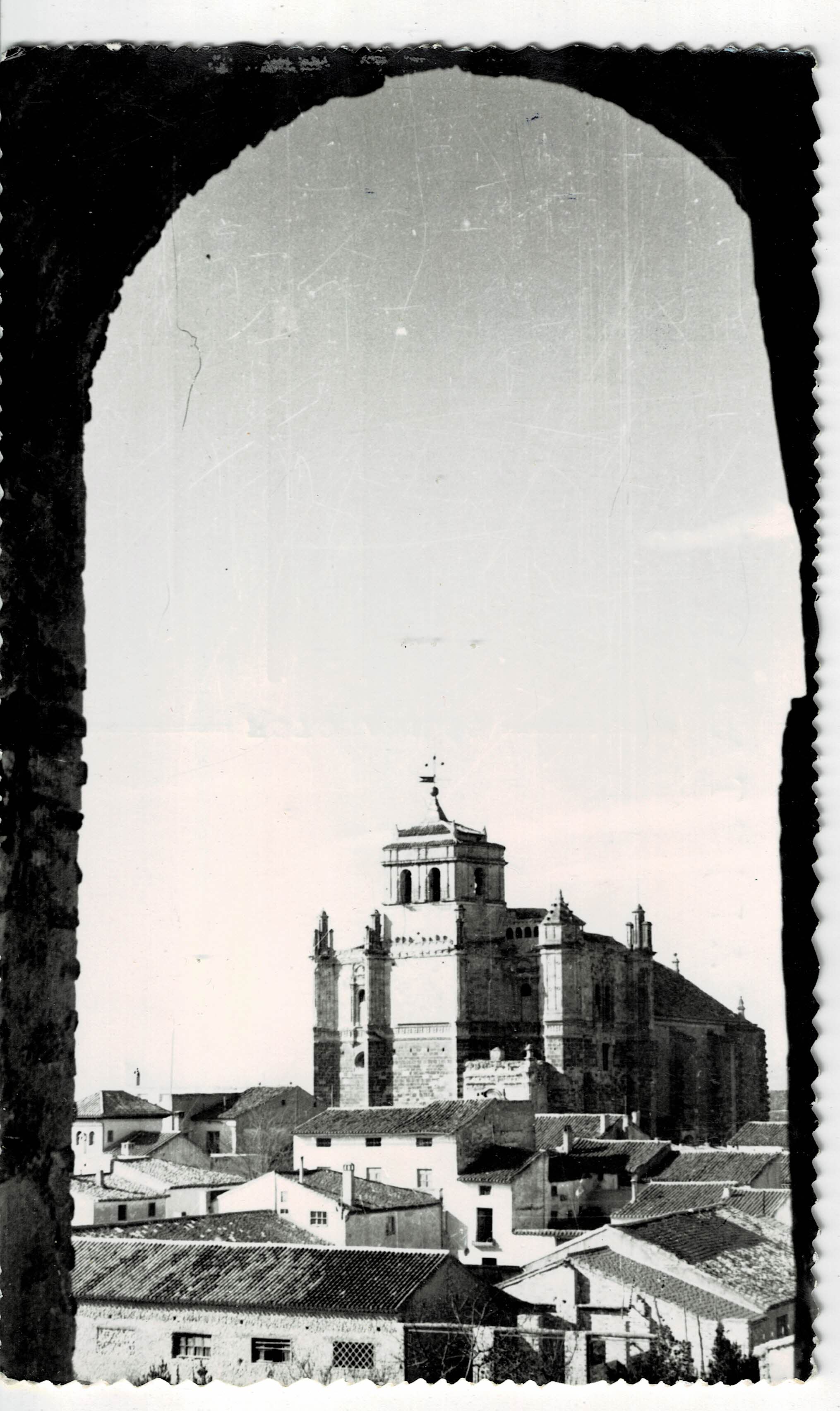 POSTAL DE GRANADA. HUESCAR. VISTA PARCIAL.