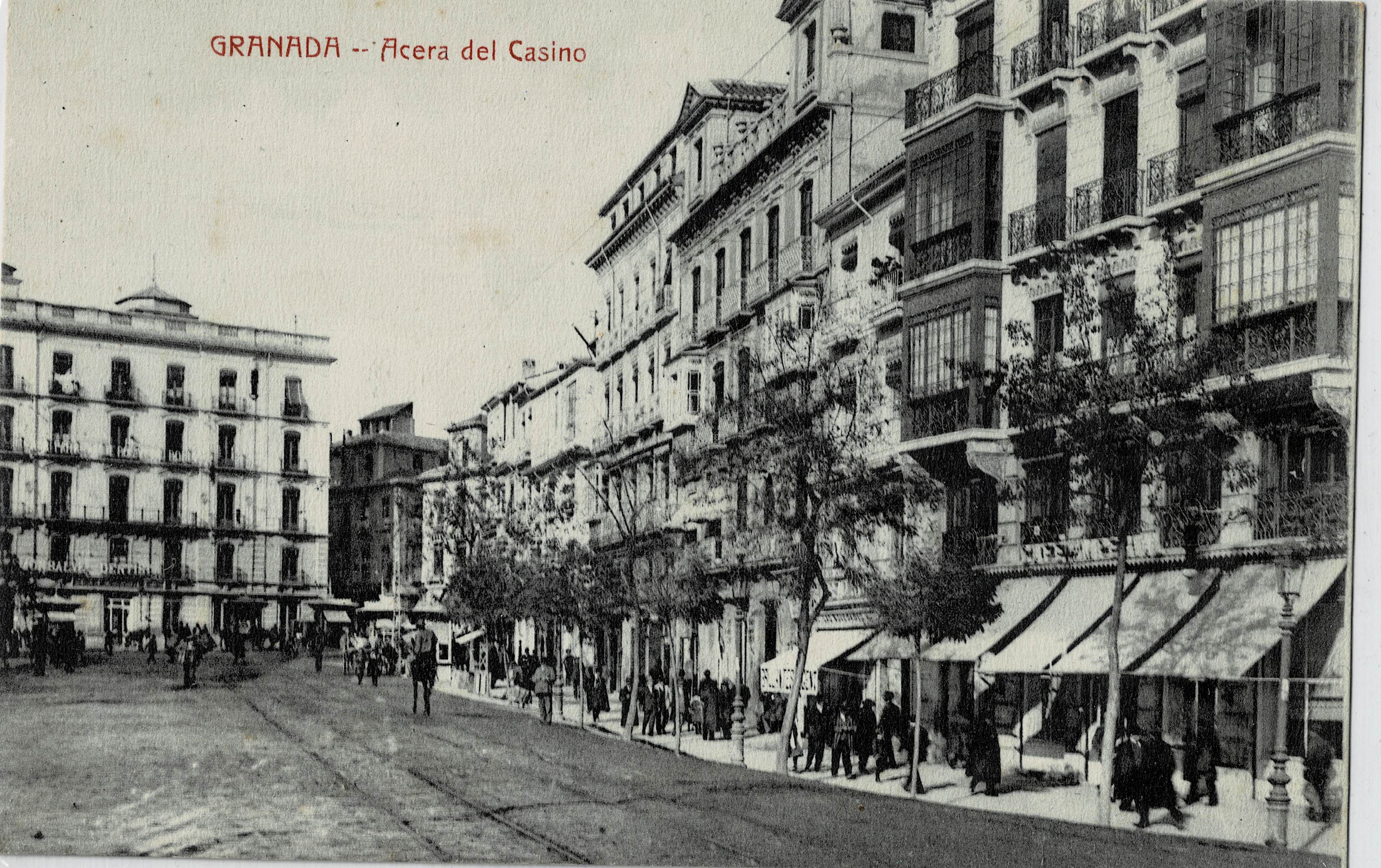 POSTAL ANTIGUA DE GRANADA. ACERA DEL CASINO