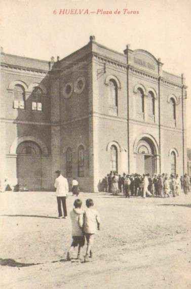 POSTAL ANTIGUA DE HUELVA. Nº 6. PLAZA DE TOROS.