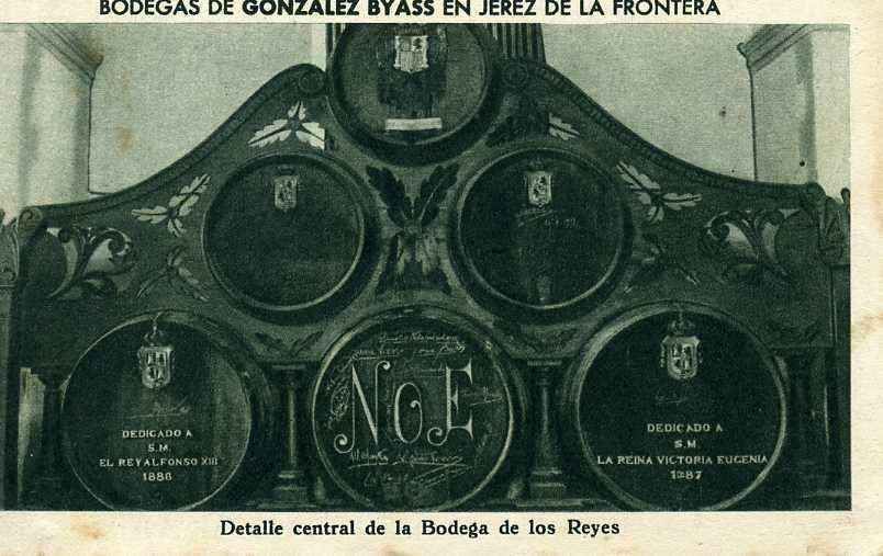 POSTAL DE JEREZ. GONZALEZ BYASS. DETALLE CENTRAL DE LA BODEGA DE LOS REYES