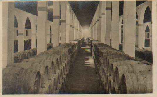 POSTAL ANTIGUA DE JEREZ DE LA FRONTERA. GARVEY. VISTA GENERAL DE LA BODEGA.
