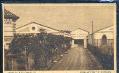 POSTAL DE JEREZ DE LA FRONTERA. CADIZ. ENTRADA A LAS BODEGAS MANUEL GUERRERO