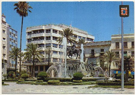 POSTAL DE JEREZ. PZA. DE LOS REYES CATOLICOS. MONUMETO PRIMO DE RIVERA