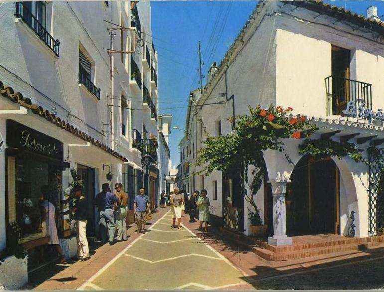 POSTAL DE MARBELLA. MALAGA. CALLE TIPICA