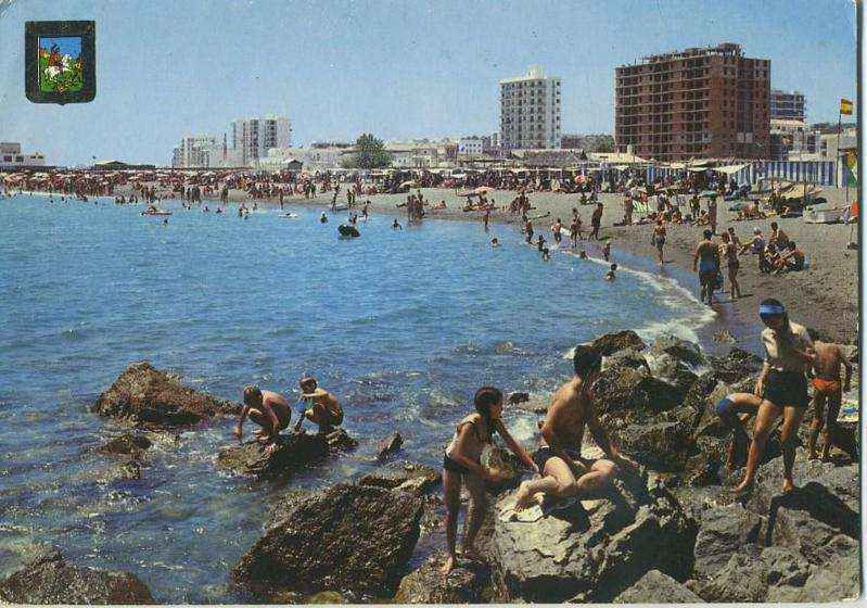 POSTAL DE TORRE DEL MAR. MALAGA. PLAYA DESDE EL ESPIGON