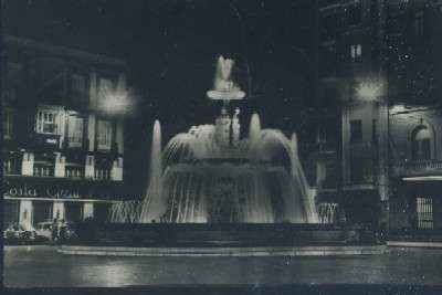 POSTAL DE MALAGA Nº 63 PLAZA DE JOSE ANTONIO Y FUENTE LUMINOSA