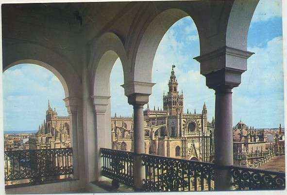 POSTAL DE SEVILLA. CATEDRAL Y GIRALDA Nº 57