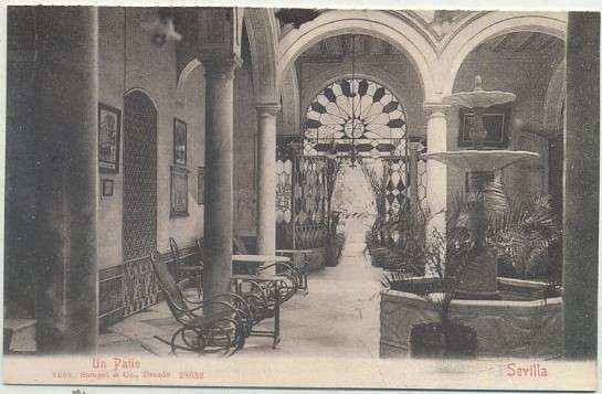 POSTAL ANTIGUA DE SEVILLA. REPRODUCCION. UN PATIO