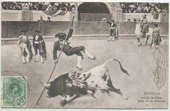 POSTAL ANTIGUA DE SEVILLA. REPRODUCCION. CORRIDA DE TOROS. SALTO DE LA GARROCHA