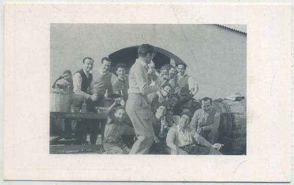 POSTAL DE ALCALA DE GUADAIRA. (REPRODUCCION): ALMACEN DE ACEITUNAS A. GUTIERREZ