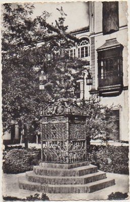 POSTAL DE SEVILLA. CRUZ DE LA CERRAJERIA.