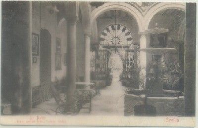 POSTAL DE SEVILLA. REPRODUCCION. UN PATIO