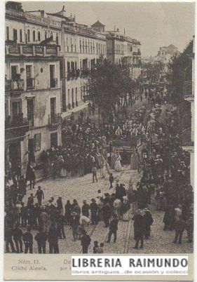 POSTAL DE SEVILLA. SEMANA SANTA. DESFILE DE UNA COFRADIA. REPRODUCCION