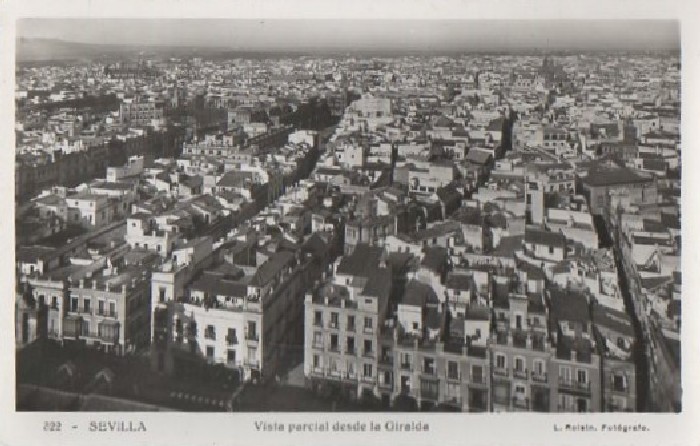 POSTAL SEVILLA VISTA PARCIAL DESDE LA GIRALDA Nº 322