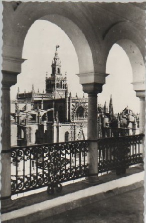 POSTAL SEVILLA VISTA PARCIAL DE LA CATEDRAL