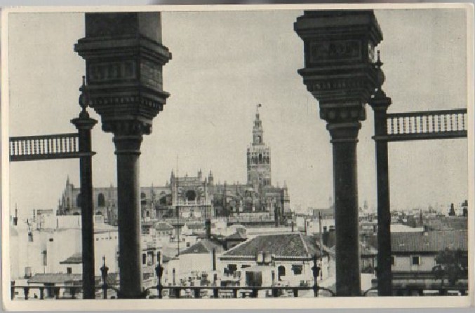 POSTAL SEVILLA VISTA DE LA GIRALDA DESDE UNA TERRAZA