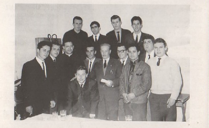 POSTAL GRUPO MILI (REPRODUCCIÓN)