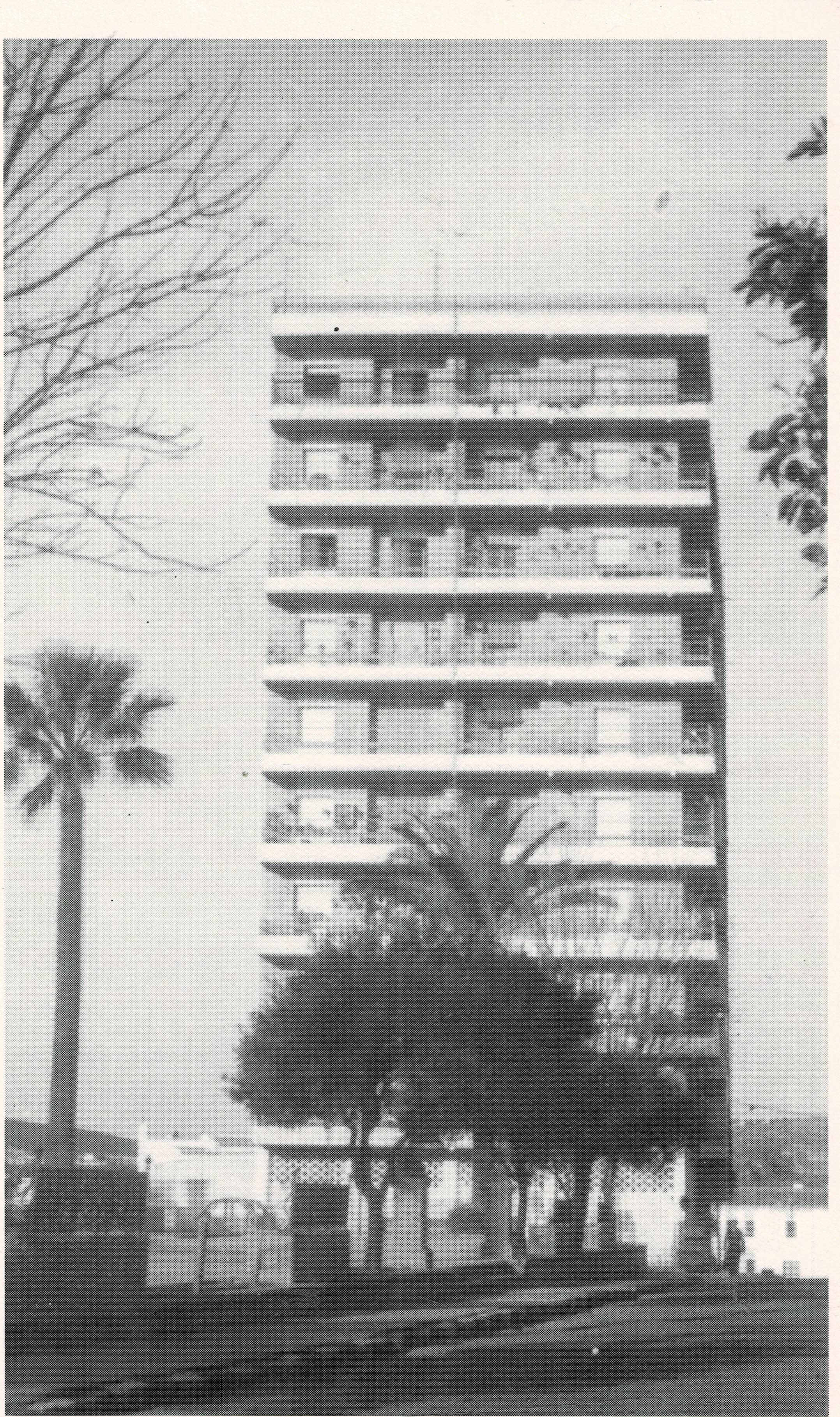 POSTAL DE ALCALA DE GUADAIRA. (REPRODUCCION): EDIFICIO DE LA PLAZA DEL DUQUE