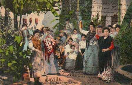 POSTAL ANTIGUA DE SEVILLA. FIESTA EN UN CORRAL.
