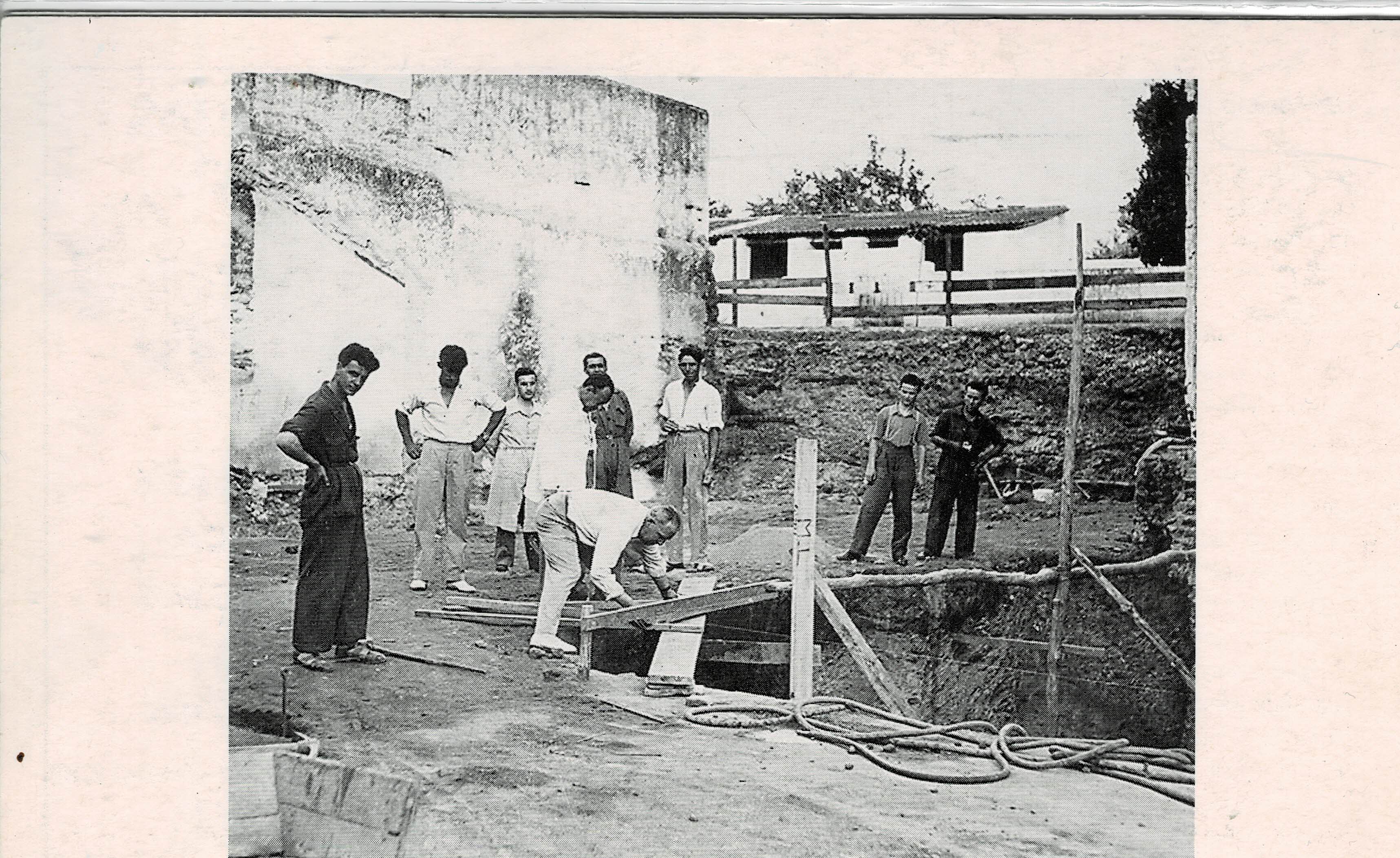 POSTAL DE ALCALA DE GUADAIRA. (REPRODUCCION): LA MODELO.