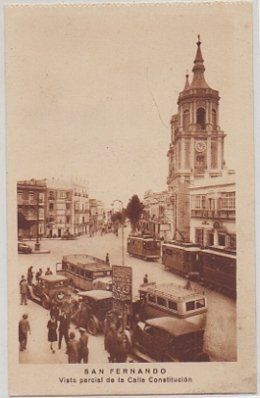 POSTAL ANTIGUA DE SAN FERNANDO. CADIZ. VISTA PARCIAL DE LA CALLE CONSTITUCION
