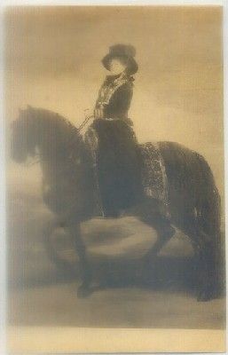 POSTAL DE ARTE. GOYA. DOÑA MARIA DE PARMA