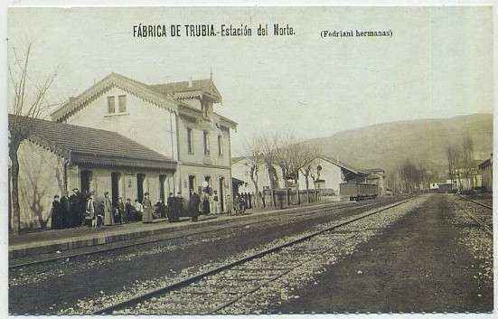 POSTAL ANTIGUA DE ASTURIAS (REPRODUCCION). FABRICA DE TRUBIA. ESTACION DEL NORTE